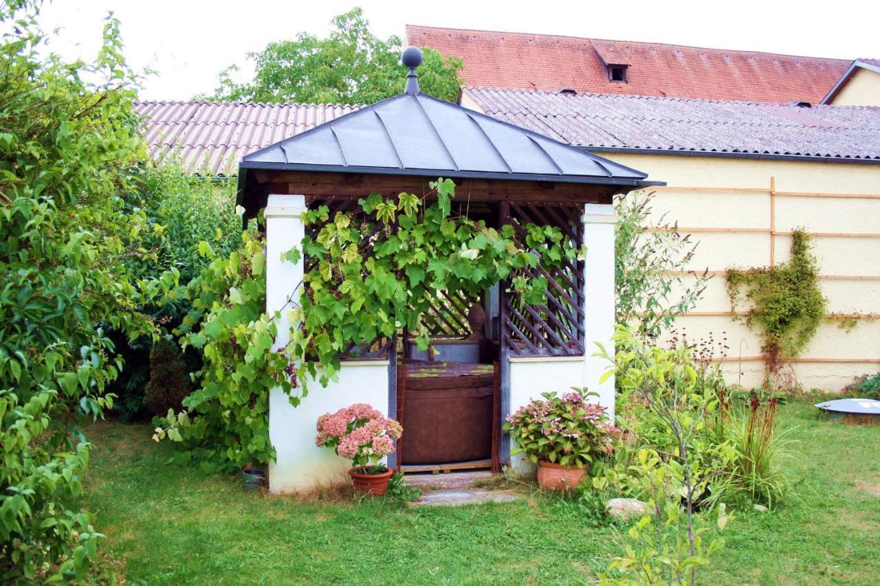 Rohrachhof Apartment Тройхтлинген Екстериор снимка